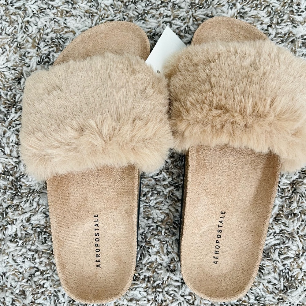 Tan Faux fur sandals - Picture 5 of 5